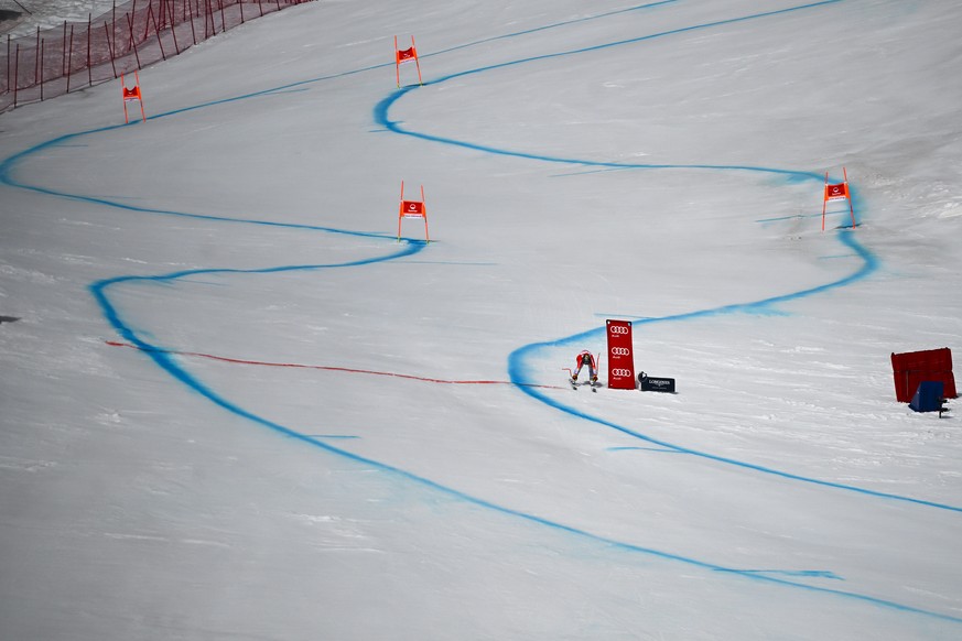 epa11157356 Lara Gut-Behrami of Switzerland crosses the provisional finish line, a couple of hundred meters above the finish area, during the women&#039;s Downhill race at the Alpine Skiing FIS Ski Wo ...