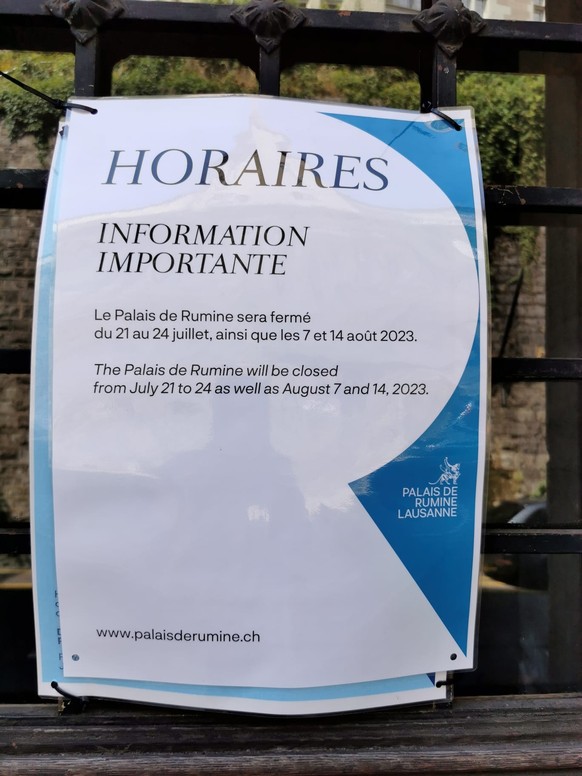 Impossible d'entrer dans le Palais de Rumine, même pour accéder à la bibliothèque ce vendredi après-midi.
