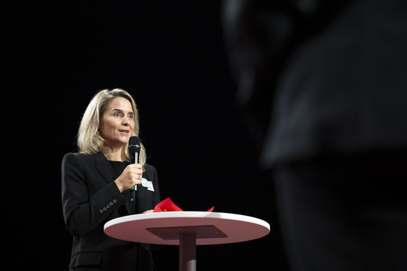 Marion Daube, Direktorin Frauenfussball des SFV, spricht beim Magglingertag 2024, am Donnerstag, 31. Oktober 2024 in Magglingen. (KEYSTONE/Anthony Anex)