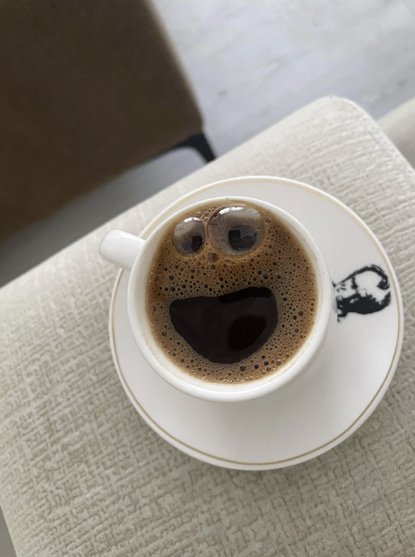Pareidolie: dinge mit Gesicht
