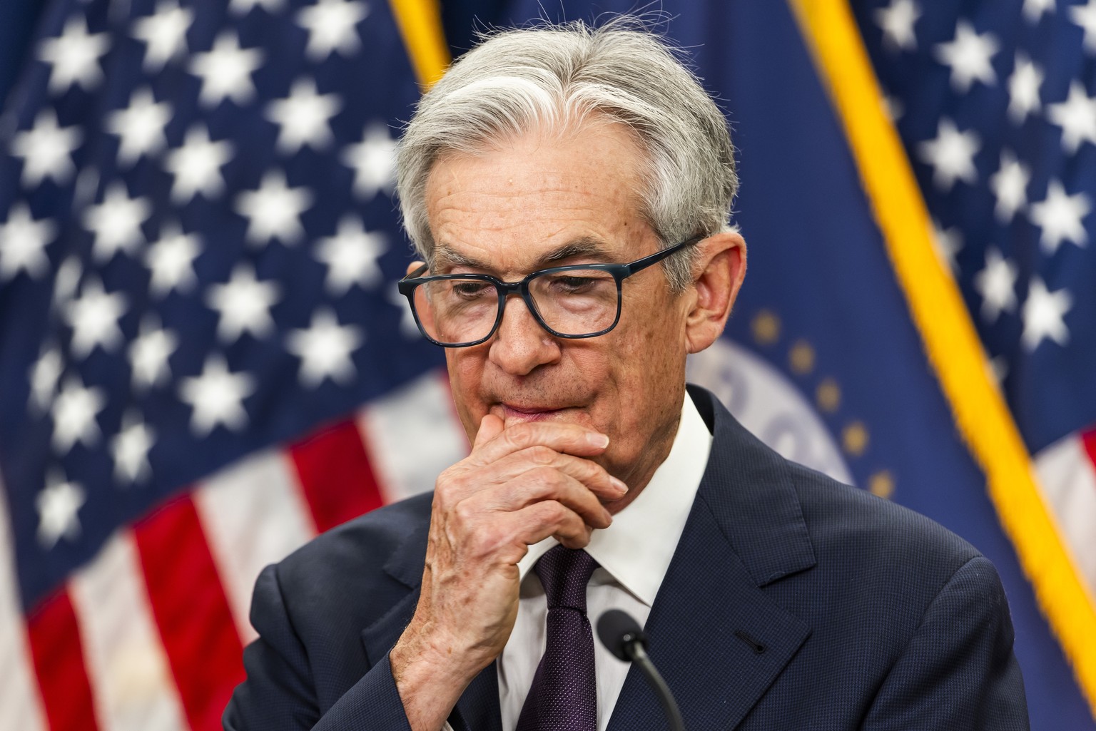 epa12184276 US Federal Reserve Chair Jerome Powell speaks to reporters after the Fed decided to leave interest rates unchanged at the Federal Reserve in Washington, DC, USA, 18 June 2025. President Do ...
