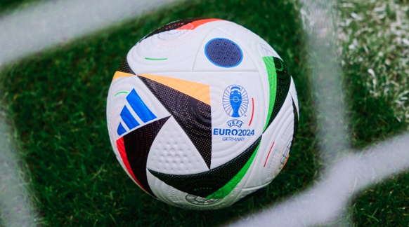 Euro 2024 : le ballon officiel présenté par adidas