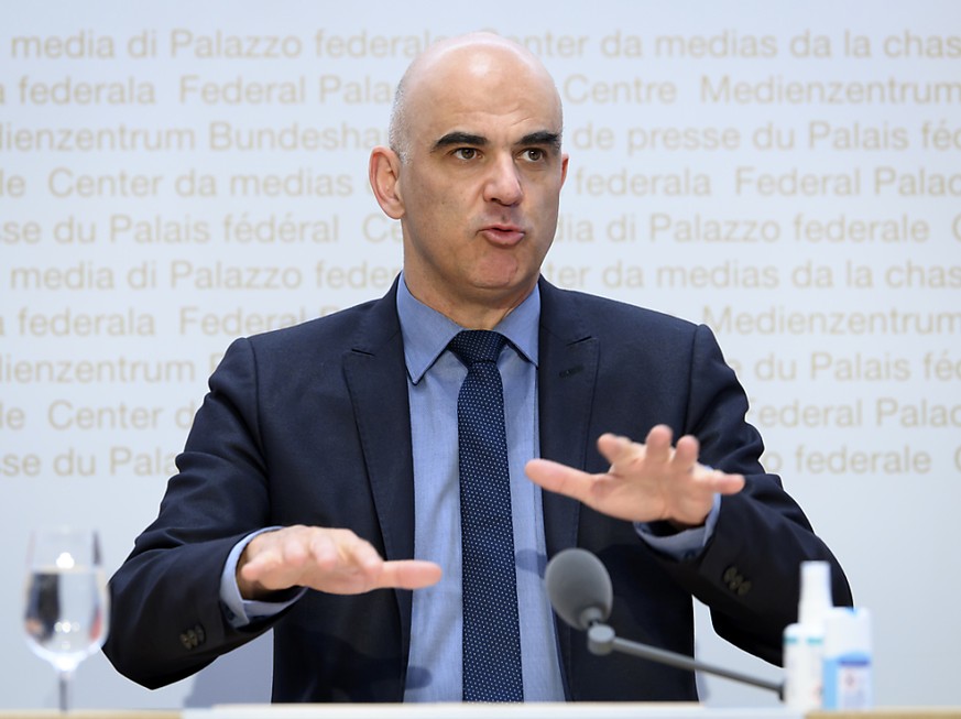 L&#039;initiative &quot;enfants et jeunes sans publicit� pour le tabac&quot; constitue une atteinte � la libert� de commerce, a affirm� jeudi Alain Berset. Le Conseil f�d�ral lui oppose le contre-proj ...