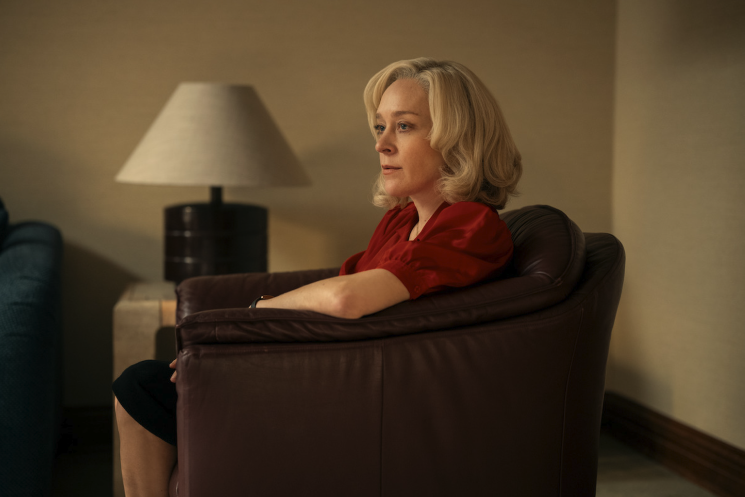 Kitty Menéndez (Chloë Sevigny) est une femme alcoolique sous l&#039;emprise de son mari.