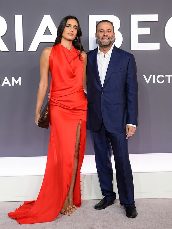 WASHINGTON, DC - APRIL 28:U.S. President Donald Trump and First Lady Melania Trump pose on the balcony of the White House during a state arrival ceremony on the South Lawn of the White House on day tw ...