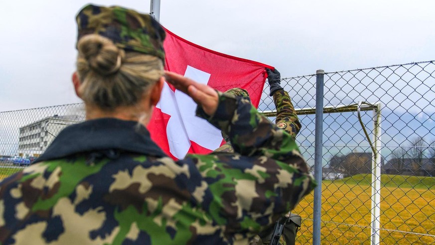 L&#039;armée suisse veut plus de femmes militaires dans ses rangs.