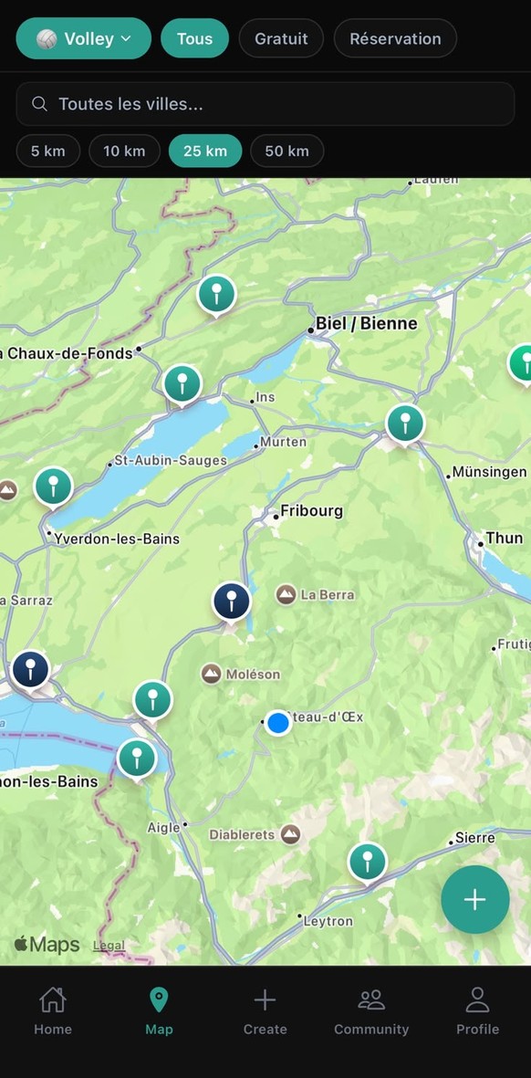 Les cartes interactives de Google Maps – où l'on peut notamment voir les parkings et les restaurants à proximité des terrains – sont un pilier de Plezia.