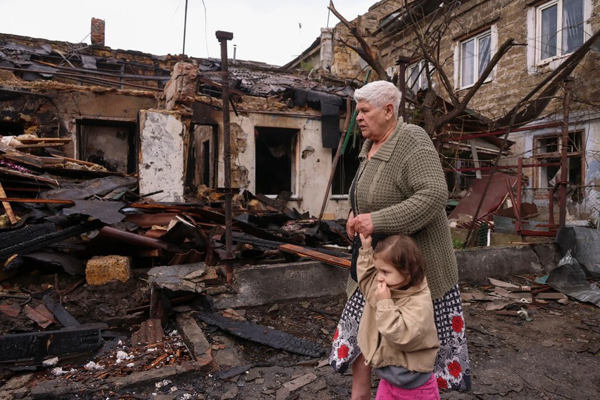 Destruction dans un quartier résidentiel d'Odessa après une attaque russe.