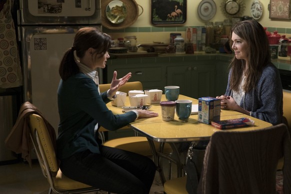 Alexis Bledel, Lauren Graham
Gilmore Girls A Year in a Life