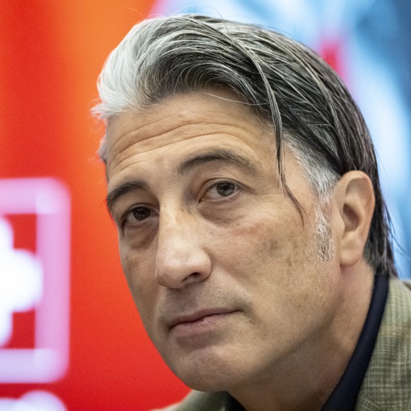 Le sélectionneur de l'équipe de Suisse Murat Yakin mercredi devant les médias à Zurich.
