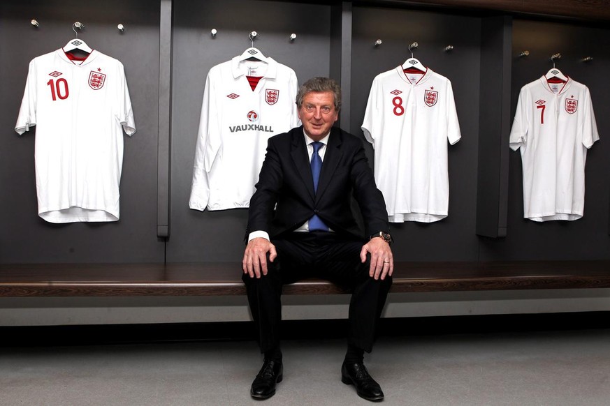 epa03202834 New manager for England soccer team Roy Hodgson smiles in the dressing room in Wembley Stadium in London, Britain on 1 May 2012. Hodgson was appointed England manager on a four-year contra ...
