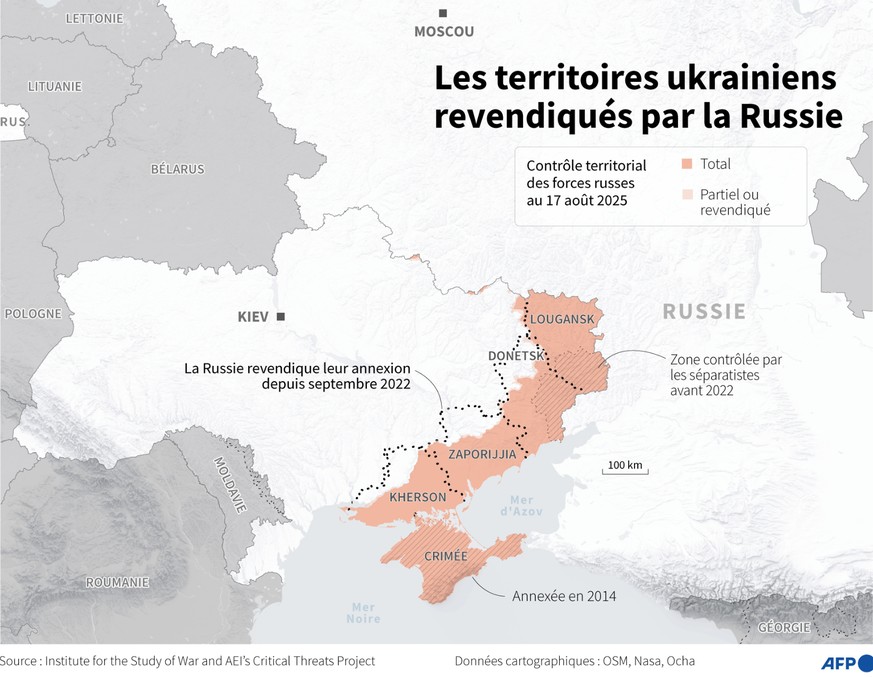 Carte de l&#039;Ukraine indiquant les territoires revendiqués par la Russie dans le pays (Donetsk, Lougansk, Zaporijjia et Kherson) et en Crimée (annexée en 2014), ainsi que l&#039;avancée des troupes ...