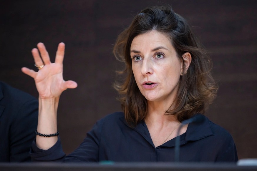 L&#039;esprit humanitaire, une valeur fondamentale de la Suisse: Rebecca Ruiz, directrice de la santé publique du canton de Vaud.