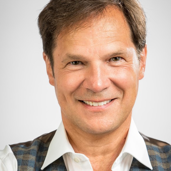Christoph Frei ist Professor für Politikwissenschaften mit dem Schwerpunkt internationale Beziehungen. Er forscht seit 1988 regelmässig in den USA.