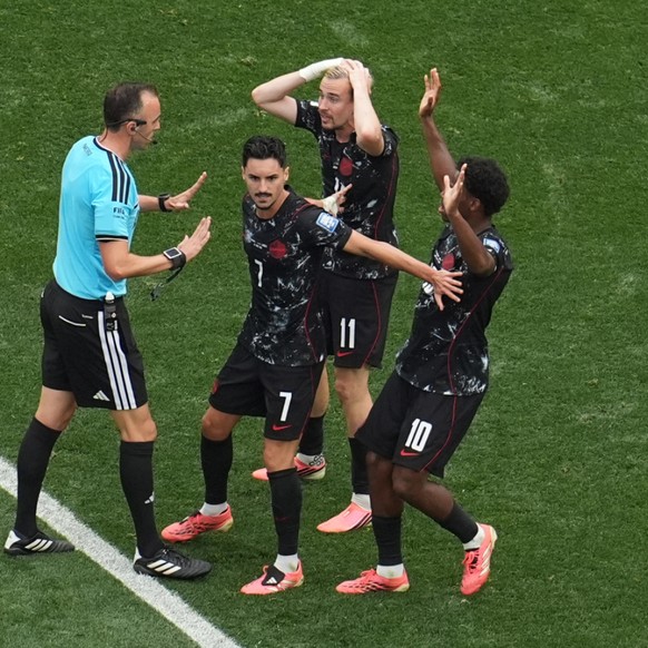João Pinheiro a été désigné pour arbitrer Argentine - Suisse