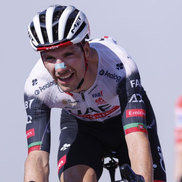 Joao Almeida devant Jonas Vingegaard.