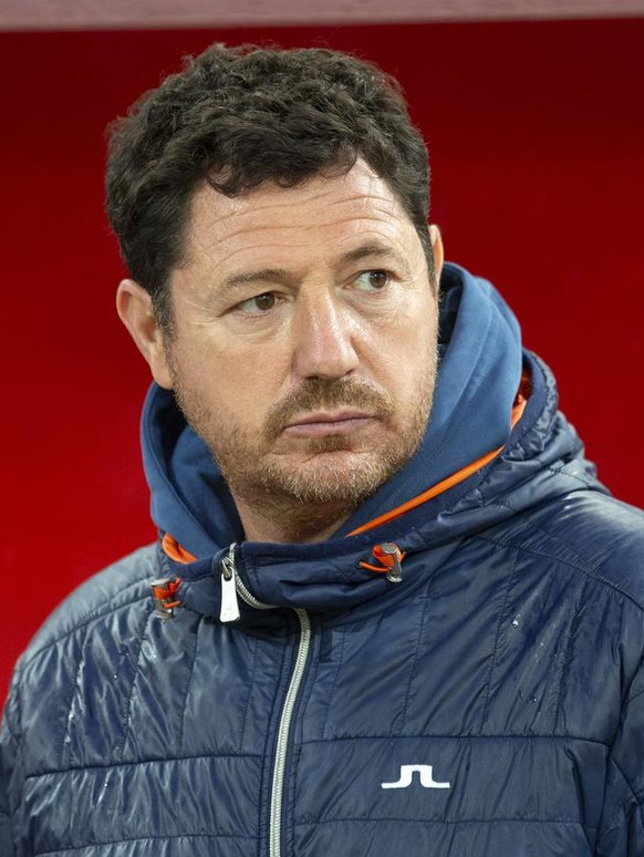 Andrea Binotto, coach of Neuchatel Xamax FCS, looks the game, during the Challenge League soccer match of Swiss Championship between FC Stade-Lausanne-Ouchy and Neuchatel Xamax FCS, at the Stade Olymp ...