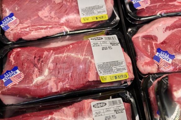 epa12372162 Meat is displayed for sale at a grocery store in Los Angeles, California, 12 September 2025. Meat prices, especially beef, remains elevated, ground beef is 12.8 percent higher than in Augu ...