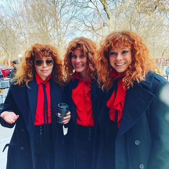 Natasha Lyonne With Her Stunt Doubles On The Set Of Russian Doll

https://www.instagram.com/p/Bf_otJiDQeQ/