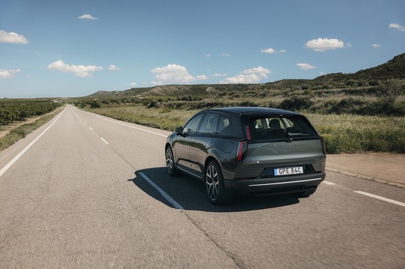 Volvo EX60