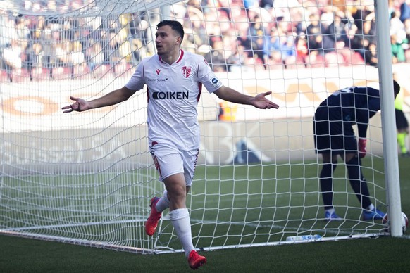 Sion&#039;s forward Filip Stojilkovic celebrates his goal after scoring the 0:1, during the Super League soccer match of Swiss Championship between Servette FC and FC Sion, at the Stade de Geneve stad ...
