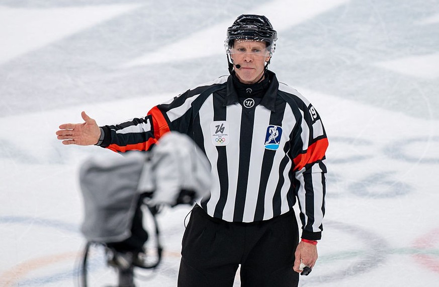 Les arbitres de NHL ont une qualité que les Suisses n’ont pas