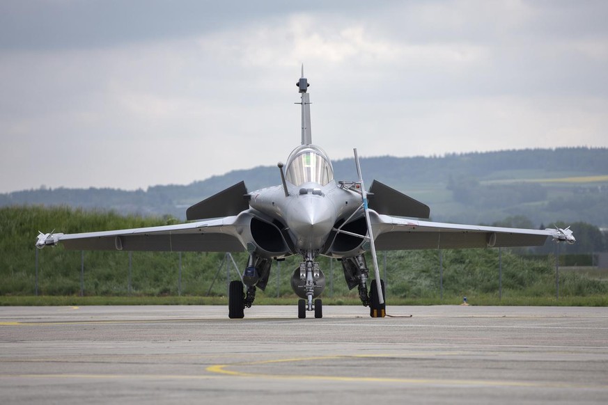 A Rafale fighter jet is pictured during a test and evaluation day at the Swiss Army airbase, in Payerne, Switzerland, Tuesday, May 21, 2019. (KEYSTONE/Peter Klaunzer)