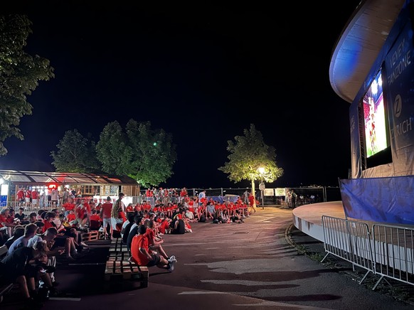 Le 12 juillet 2026, la fan zone de Vevey a vibré pour le match Suisse-Argentine. Watson y était.