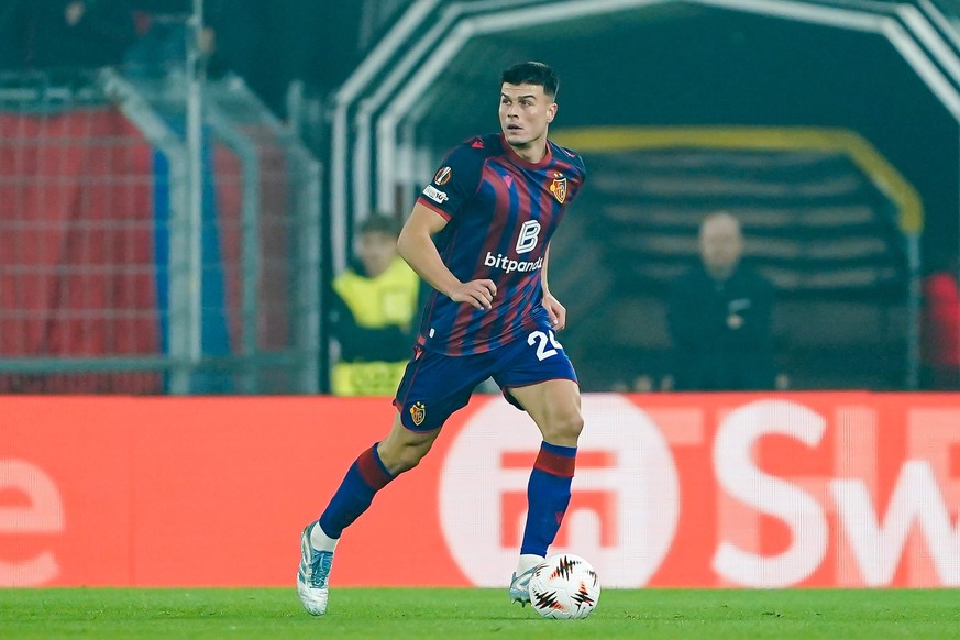 BASEL, SWITZERLAND - OCTOBER 02: Flavius Daniliuc of Basel controls the ball during the UEFA Europa League 2025/26 League Phase MD2 match between FC Basel 1893 and VfB Stuttgart at St. Jakob-Park on O ...