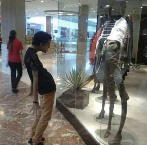 Die lustigsten Fails der Woche: Schaufensterpuppe