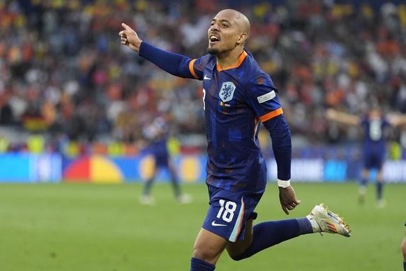 Netherlands&#039; Donyell Malen celebrates after scoring his side&#039;s third goal during a round of sixteen match between Romania and the Netherlands at the Euro 2024 soccer tournament in Munich, Ge ...