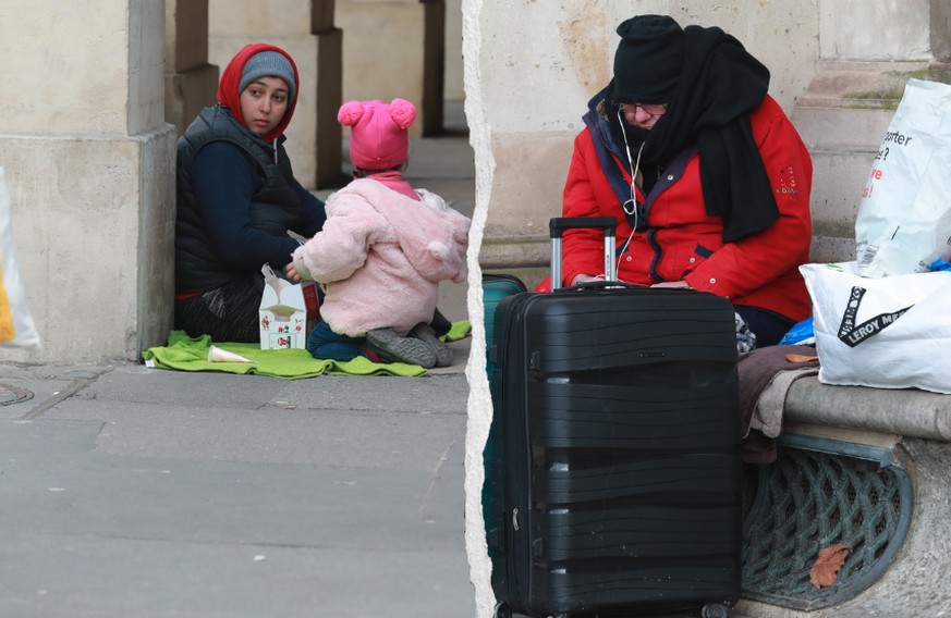 Après le mirage des JO, les sans-abris sont de retour à Paris