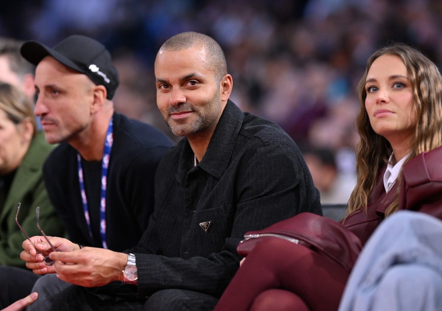 PARIS, FRANCE - JANUARY 23: French-American former basketball player Tony Parker (C) attends during game between San Antonio Spurs and the Indiana Pacers as part of the NBA Paris Games 2025 at Accor A ...