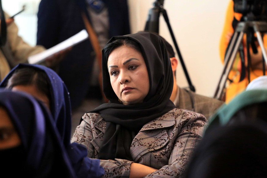 epa09853001 Afghan women attend a conference to demand the Taliban to reopen higher grades girls school in Kabul, Afghanistan, 27 March 2022. The Taliban on 23 March barred girls of grades seven to 12 ...