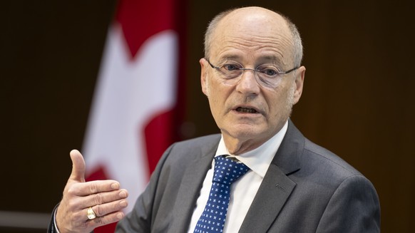 Bundesanwalt Stefan Blaettler spricht waehrend einer Medienkonferenz ueber den Taetigkeitsbericht 2023 der Bundesanwaltschaft, am Donnerstag, 11. April 2024, Verwaltungsgebaeude am Guisanplatz, in Ber ...