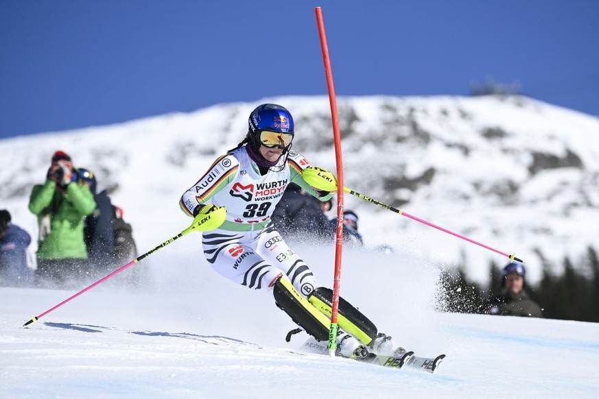 ARE, SWEDEN - MARCH 10: Emma Aicher of Team Germany in action during the Audi FIS Alpine Ski World Cup Women&#039;s Slalom on March 10, 2024 in Are, Sweden. (Photo by Jonas Ericsson/Agence Zoom/Getty  ...