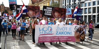 Manifestation anti-avortement: des milliers de personnes défilent à Zagreb