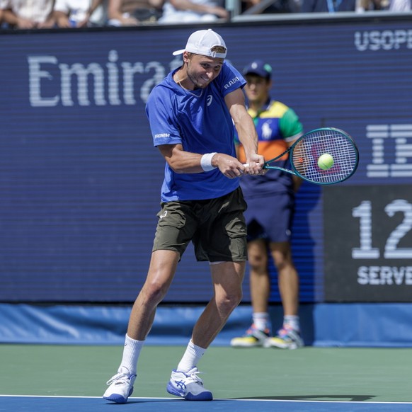 Leandro Riedi n'est pas parvenu à capitaliser sur le gain du premier set lors du 2e tour des qualifications pour l'Open d'Australie. (Archives)