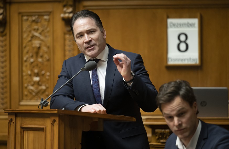 Michael Graber, SVP-VS, spricht waehrend der dringlichen Debatte ueber die parlamentarisch Initiative 21.502 : Wachsende Wolfsbestaende geraten ausser Kontrolle und gefaehrden ohne die Moeglichkeit zu ...