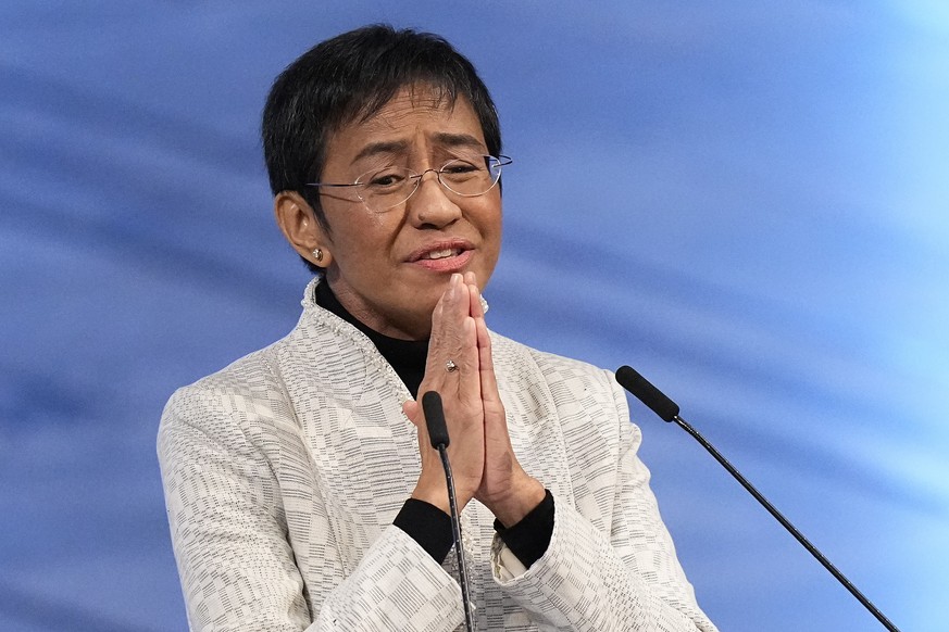 Tout au long de la campagne menée contre elle, Maria Ressa, qui a également la nationalité américaine, est restée aux Philippines.