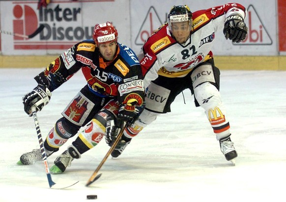 Le jeune Michael Ngoy (à droite) face à Yves Sarault du CP Berne, lors d'un match de LNA en 2003.