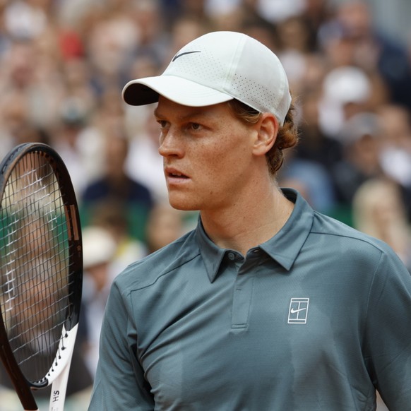 Sinner a fait coup double dimanche à Monte-Carlo