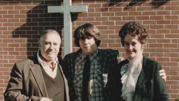 Ed et Lorraine Warren avec David Glatzel.