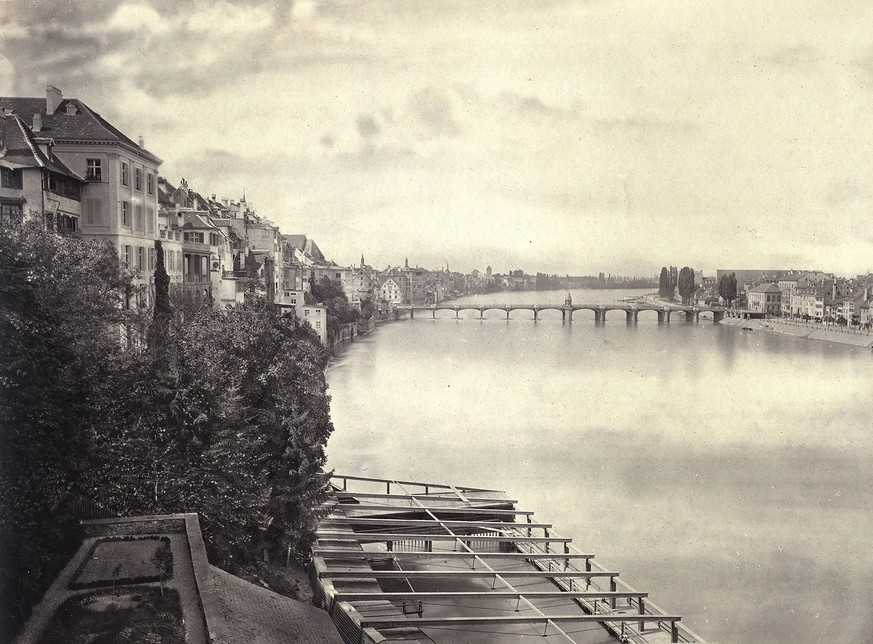 Le Rhin à Bâle, vu de la terrasse panoramique de la cathédrale. Photographie, vers 1862.
https://ba.e-pics.ethz.ch/#main-search-text=Ans_05093-022-FL&amp;main-search-mode=and&amp;detail-asset=3319599e ...