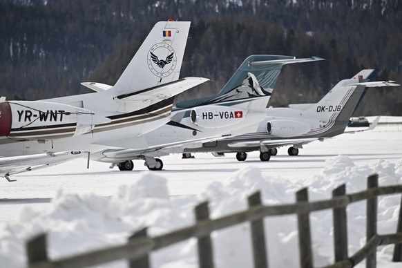 Des jets privés stationnés à l'aérodrome de Samedan (GR), en marge de la 55e édition du WEF.