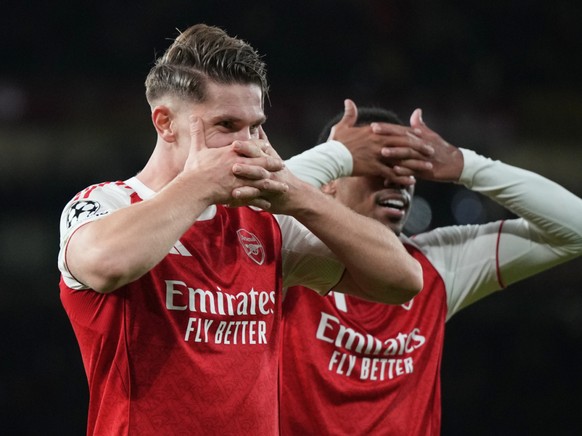 Viktor Gyökeres (à gauche) et Gabriel ont marqué trois des quatre buts des Gunners.