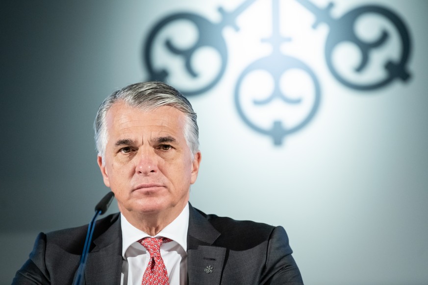 ARCHIVBILD ZUM WECHSEL AUF DEM CEO-POSTEN BEI DER UBS --- Sergio Ermotti, CEO UBS, bei einer Pressekonferenz der UBS im Castelgrande in Bellinzona anlaesslich dem 100-jaehrigen Bestehen der UBS Locarn ...