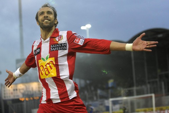 Le joueur valaisan Tariq Chihab laisse eclater sa joie apres le 3eme but lors de la rencontre de football de Super League entre le FC Sion et le FC Luzern, ce samedi 20 mars 2010 au Stade de Tourbillo ...