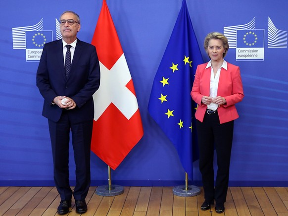 Le pr�sident de la Conf�d�ration Guy Parmelin et la pr�sidente de la Commission europ�enne Ursula von der Leyen ont lou� les bonnes relations entre la Suisse et l&#039;Unione europ�enne peu avant un e ...