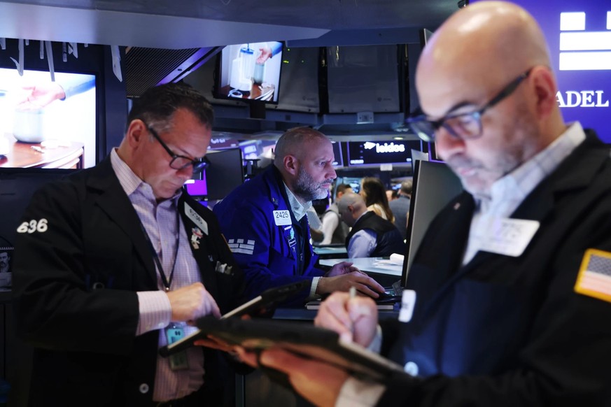 Depuis le début de la guerre en Iran, les courtiers en bourse suivent eux aussi de près l'évolution du prix du pétrole.